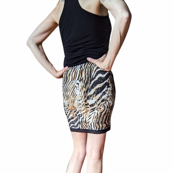 Marciano Tiger Zebra Animal Print skirt with lace trim on sides, size small - Picture 5 of 11